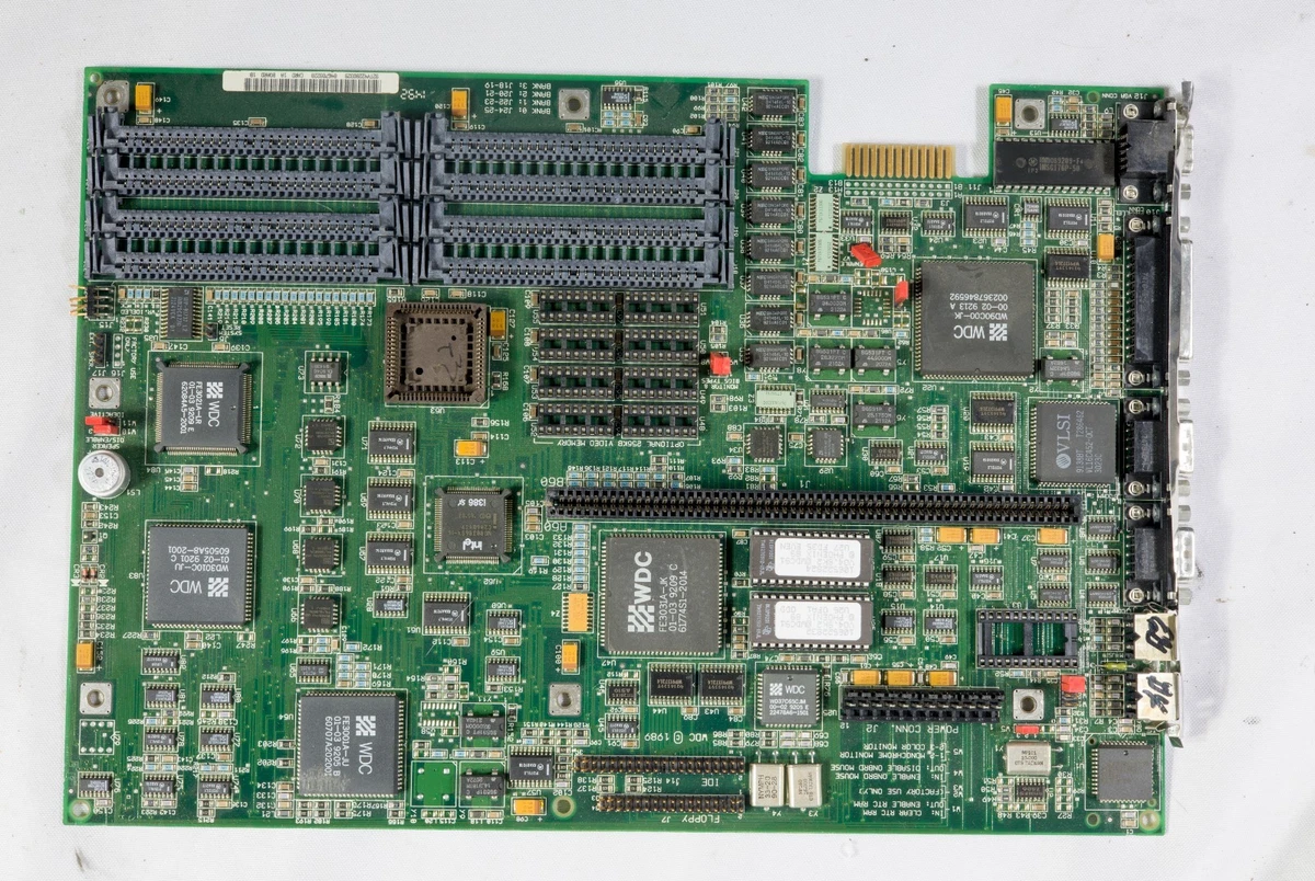 Carte Mère Baby AT 386 Avec Processeur AMD/Intel Et 4MB RAM - Pour Pièces Ou Réparation, Batterie Fuite
