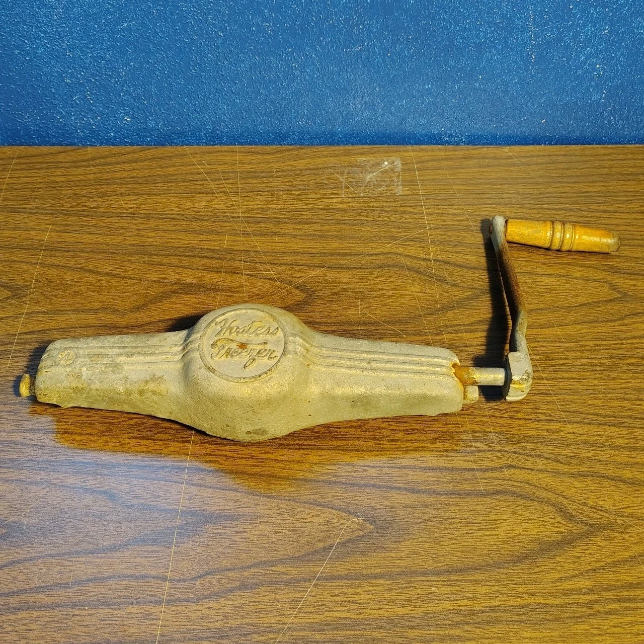 Vtg Hostess Freezer Ice Cream Yogurt Hand Crank 4 QT Replacement Original
Opens in a new window or t