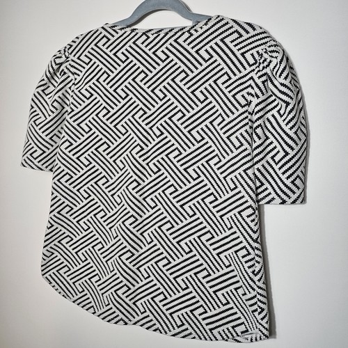 w5 by anthropologie Geometric Print Short Sleeves Top Size L - Picture 9 of 12