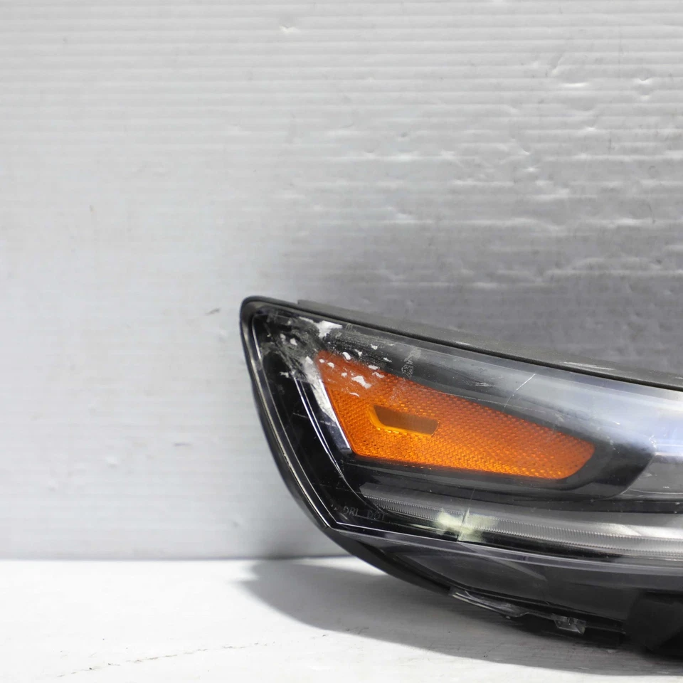 Luz de estacionamiento señal derecha Hyundai Santa Fe 2019-2020 DRL superior OEM 92208S2000 Foto 3 de 4
