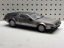 Excellent vintage Sun Star 1/18 Diecast 1981 DeLorean LK (DMC-12) Complete!