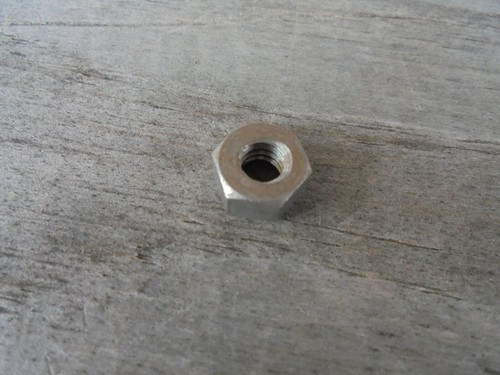 (1) VINTAGE 1960's SONOR TEARDROP DRUM LUG INSERT NUT-VG!