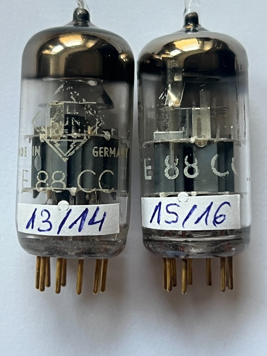 【真空管】TELEFUNKEN E88CC ◇ ゴールドピン　元箱入　ビンテージ Telefunken E88CC Gold Pin 6922 w/ Original Box - (New Old