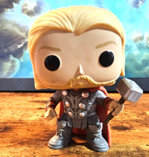 Funko Pop! Marvel - Thor #69 con Mjolnir - Sciolto