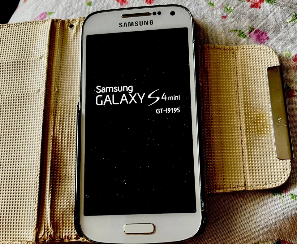 Samsung Galaxy S4 Mini · 8GB, foto 3 di 5