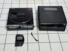 Vintage Sony Discman Model D-7 Portable CD Player w/ Battery Pack  Case