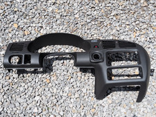 00 01 02 03 04 05 Chevy Monte Carlo Radio Speedometer Dash Bezel Trim 00 01 02 03 04 05 Chevy Monte Carlo Radio Speedometer Dash Bezel Trim