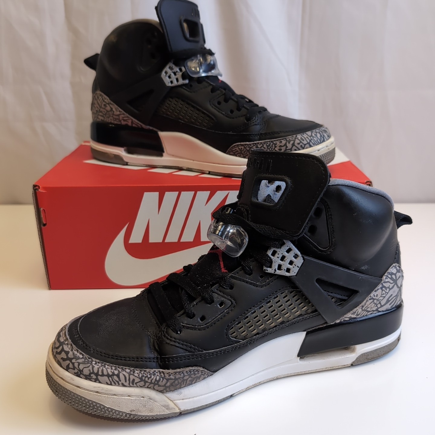 Size 8 - Jordan Spizike Black - 315371-034