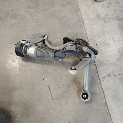 (LOCAL PICKUP ONLY) Driver Front Knee Air Standard Suspension Fits 11-18 AUDI A8