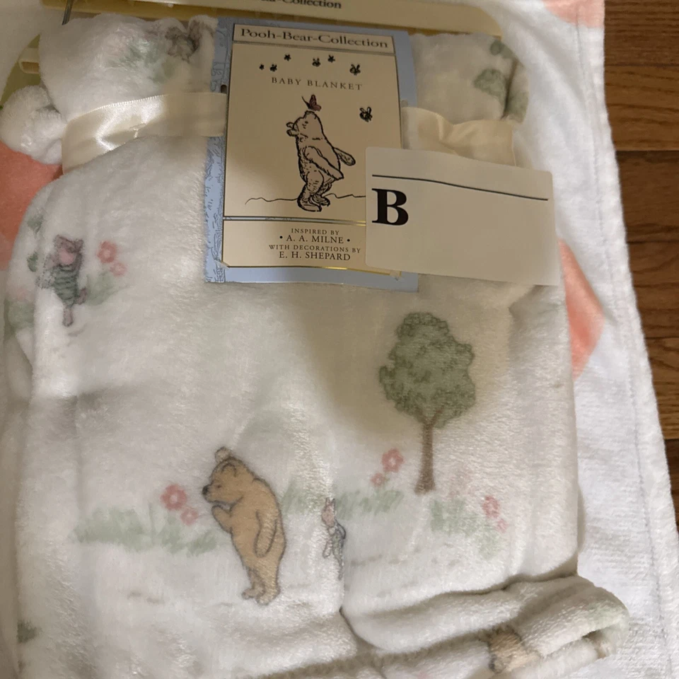 NWT! CLASSIC WINNIE THE POOH Bear Collection FLEECE BABY 30X40" Soft BLANKET - Image 3 of 4