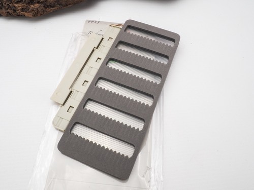 NEW - RICHARD WHEATLEY FLY BOX INSERT ACCESSORY - Picture 10 of 11