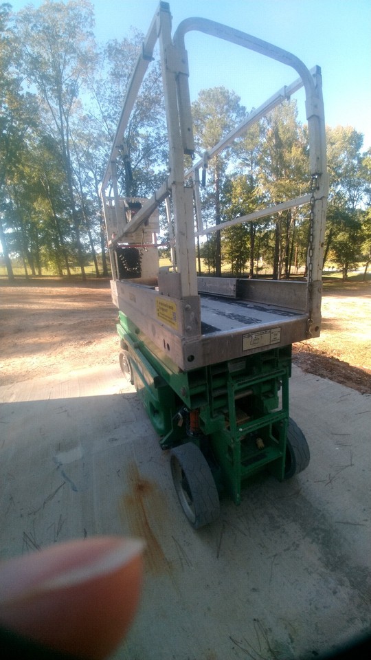 Used 2014 JLG 2030ES Electric Scissor Lift Green, 20 Ft Max Platform