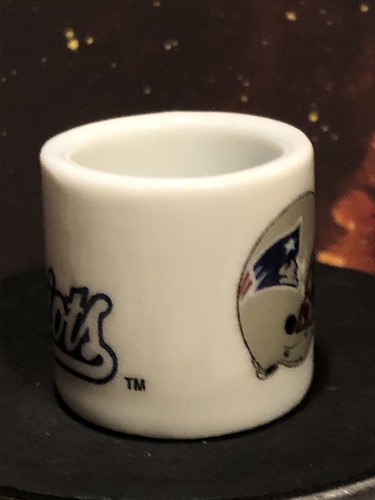 Tazas coleccionables de cerámica mini equipo de fútbol americano de la NFL New England Patriots - Imagen 4 de 6