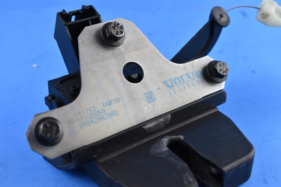 Actuador de cierre de maletero trasero OEM VOLVO S60 2011-2013 31335050 ✅ Foto 3 de 4