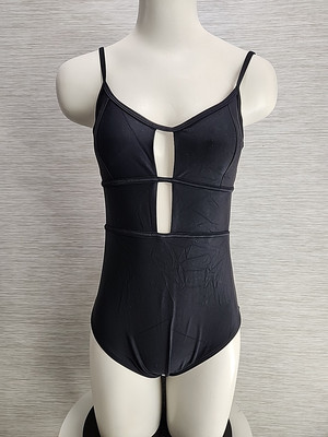 NWT -Cupshe Women's One Piece Swimsuit Size Medium Black Color..