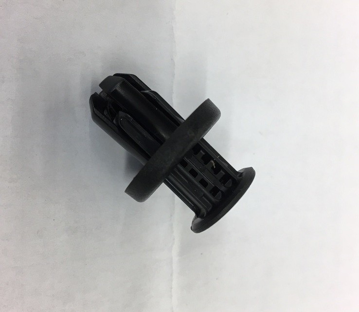 Genuine Honda Engine Oil Drain Plug Access Cover Clip 91505-TM8