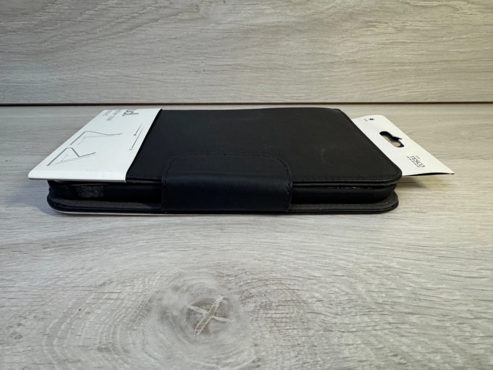 Hudl Official Tesco 7" Real Leather Case and Built-in Stand - Image 4 of 4