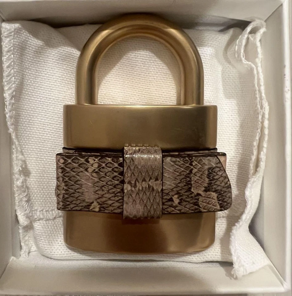 Chloé Paddington Accesorio Candado Llave Cinta Tono Dorado Sin Usar de Japón 430 Foto 2 de 4