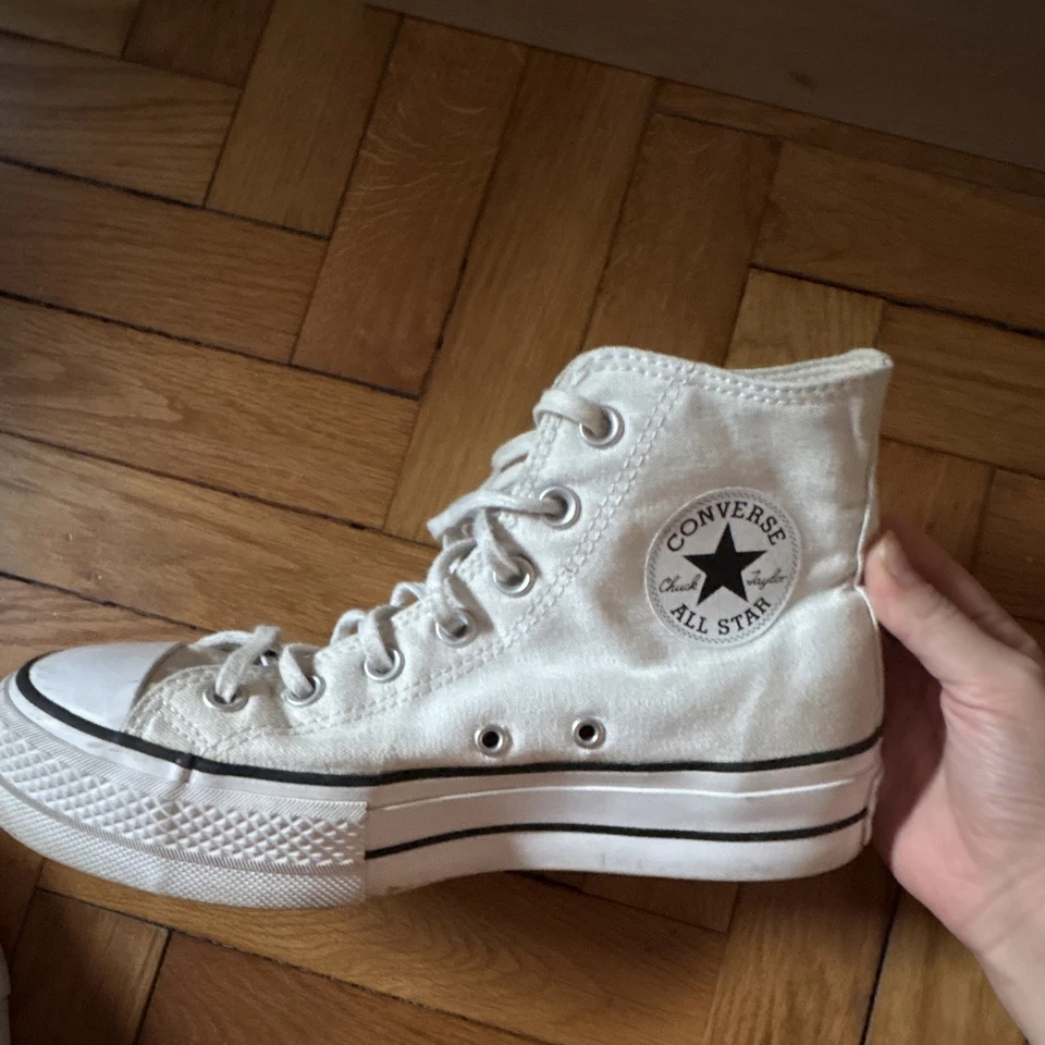 Converse Chuck Taylor All Star Hi Platform, foto 4 di 4