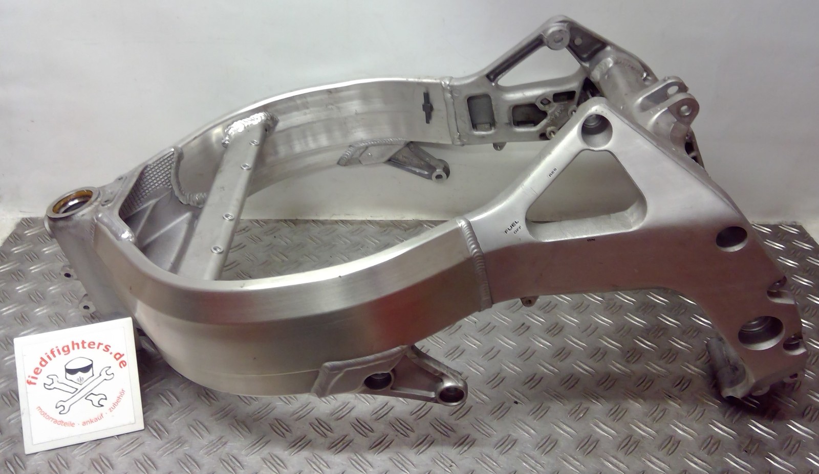 Rahmen Frame deutscher Streetfighter Honda CBR 900 RR SC33 Bj.99 15017km