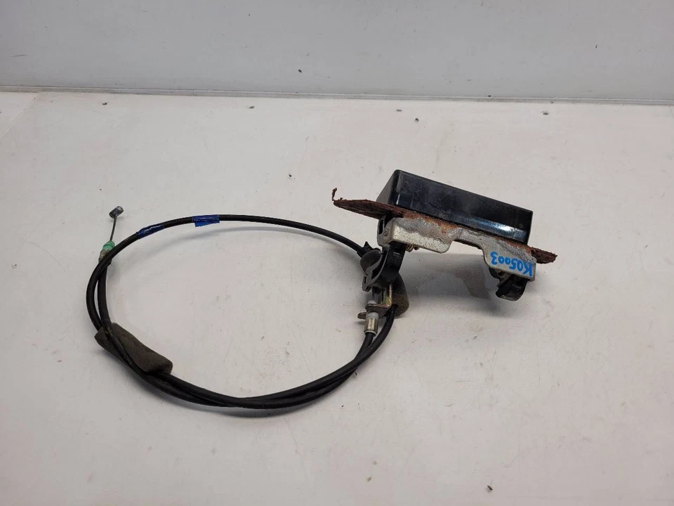 Manija de puerta levadiza trasera Honda Pilot 2003-08 con cable Foto 3 de 4