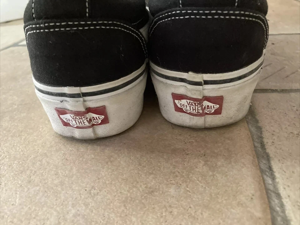 Vans Old Skool Scarpe da Ginnastica Unisex Adulto - Black/White, EU 39 - Immagine 3 di 3