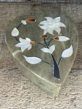 Mother-of-Pearl Abalone Inlay SoapStone Heart Trinket Box / Dish Vintage