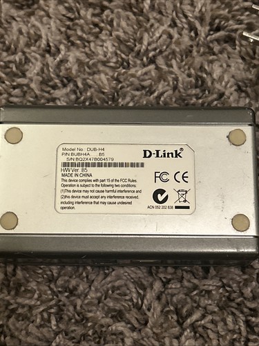 D-LINK DUB-H4 USB 2.0 HUB - USB cable - Power Adapter - Picture 3 of 5