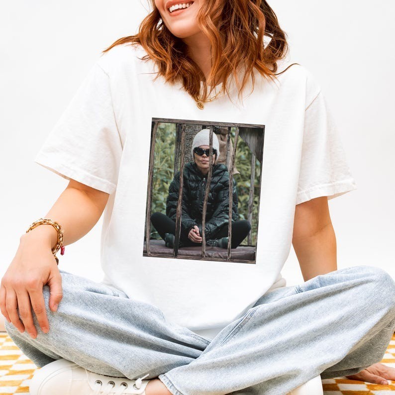 The traitors merch, lisa rinna shirt, reality tv meme gift