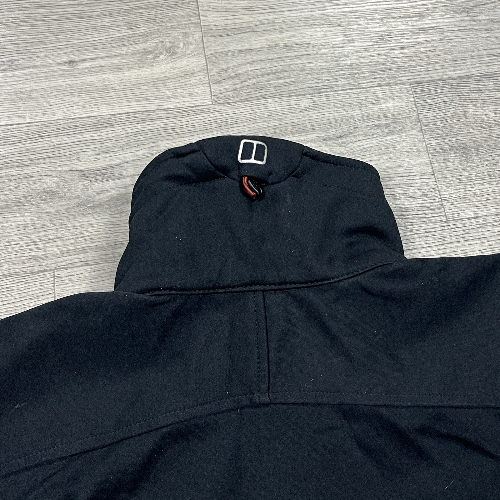 Berghaus Windstopper Softshell Jacket Black Techn… - image 8
