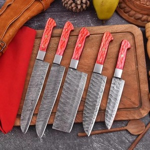 Couteau de chef de Damas fait main 5-Piece Couteaux de cuisine avec cadeau en cuir Roll