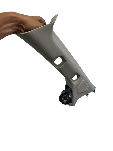 Левосторонняя отделка стойки для Nissan Titan 2017-2024 годов выпуска 52 мм крепление на поддон для одного калибра - Изображение 2 из 4