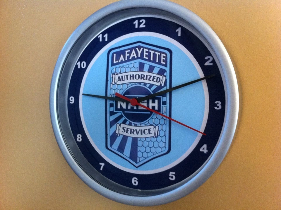 Nash Lafayette Motors Garage Mechanic Man Cave Advertising Clock Sign - Image 1 of 1
