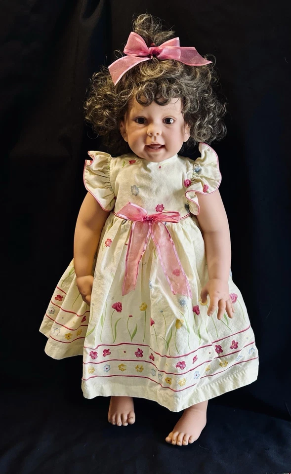 Винтажная кукла 2002 Lee Middleton TODDLER GIRL 27 дюймов вьющаяся коричневая Reva Schick 229/1000 - Изображение 2 из 4