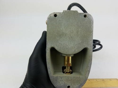 Linemaster Nautilus Foot Switch WP-541-S 125-250VAC Pedal Control Momentary - Picture 3 of 6