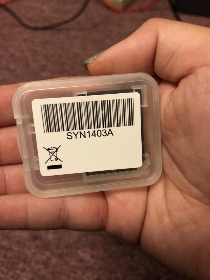 Adaptador de tarjeta de memoria Motorola MicroSD a SD (con MicroSD) con estuche *SIN SEGUIMIENTO Foto 2 de 4