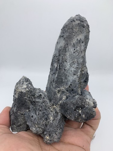 1000 Grams Collection Quartz With Schorl Tourmaline Specimen. - Picture 4 of 10