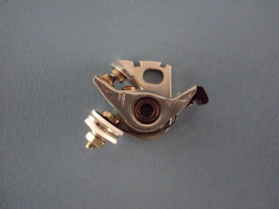 MARKENLOS Zündkontakt Unterbrecher Fichtel und Sachs Motor Stamo 201 281 400