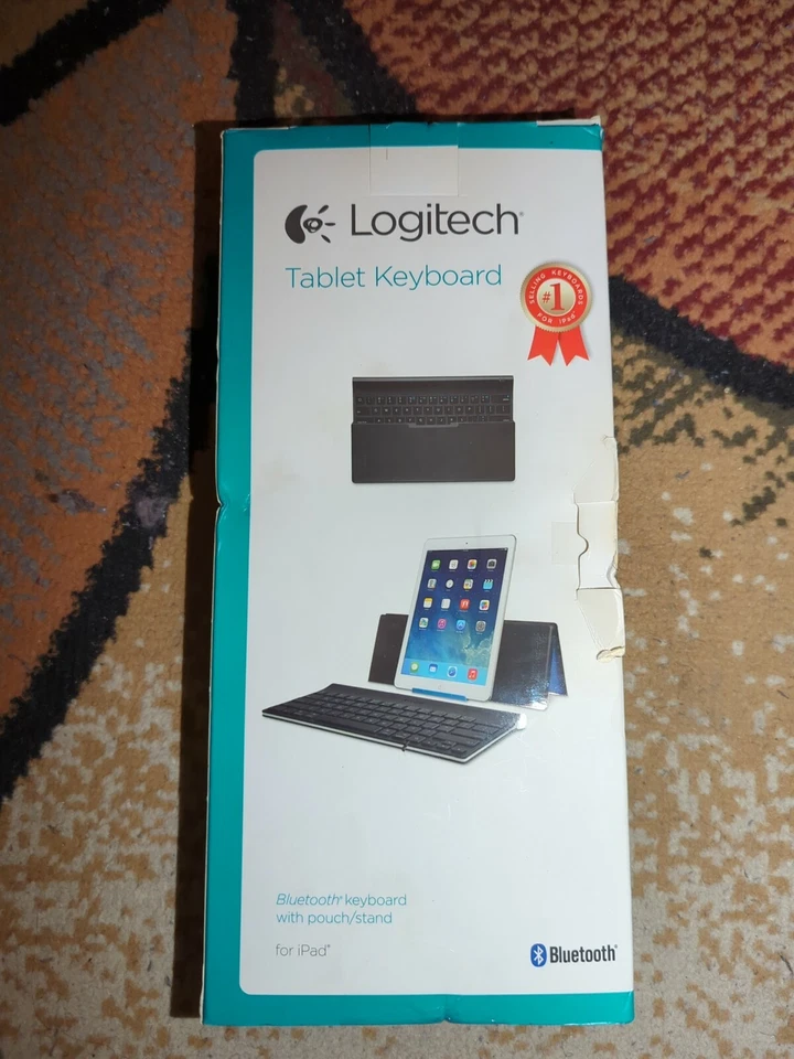Logitech tablet keyboard for selective Apple products - Image 2 of 4