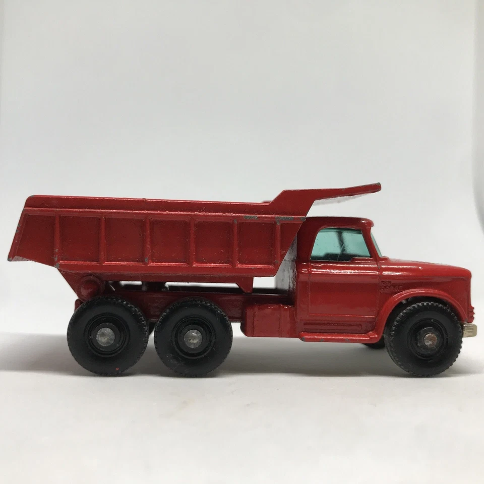 Camión de volteo Lesney Matchbox Nº48 rojo hecho en Reino Unido Foto 4 de 4