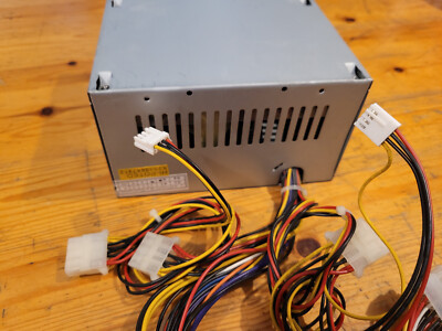 Alimentation PC Seasonic, 400W, 12V, 100 → 240V c.a., 5 sorties Alimentation PC Seasonic, 400W, 12V, 100 → 240V c.a., 5 sorties