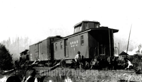 1945 PHOTO Oregon Pacific & Eastern RR - Short Train - Foto 1 di 1