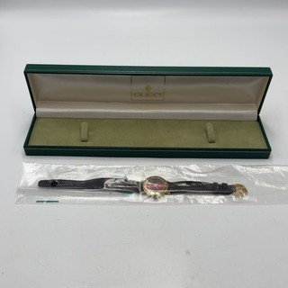 Gucci 3000.2.L Quartz Watch Red Green Dial Boxed Non Working Parts or Repair