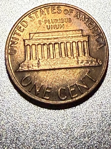 1982-P Lincoln Memorial Cent Error Coin - Doubling On Date &Die Crack On Reverse - Picture 2 of 8