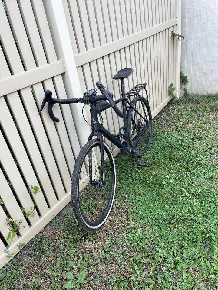 Fuji Jari Gravel Bike - Image 4 of 4