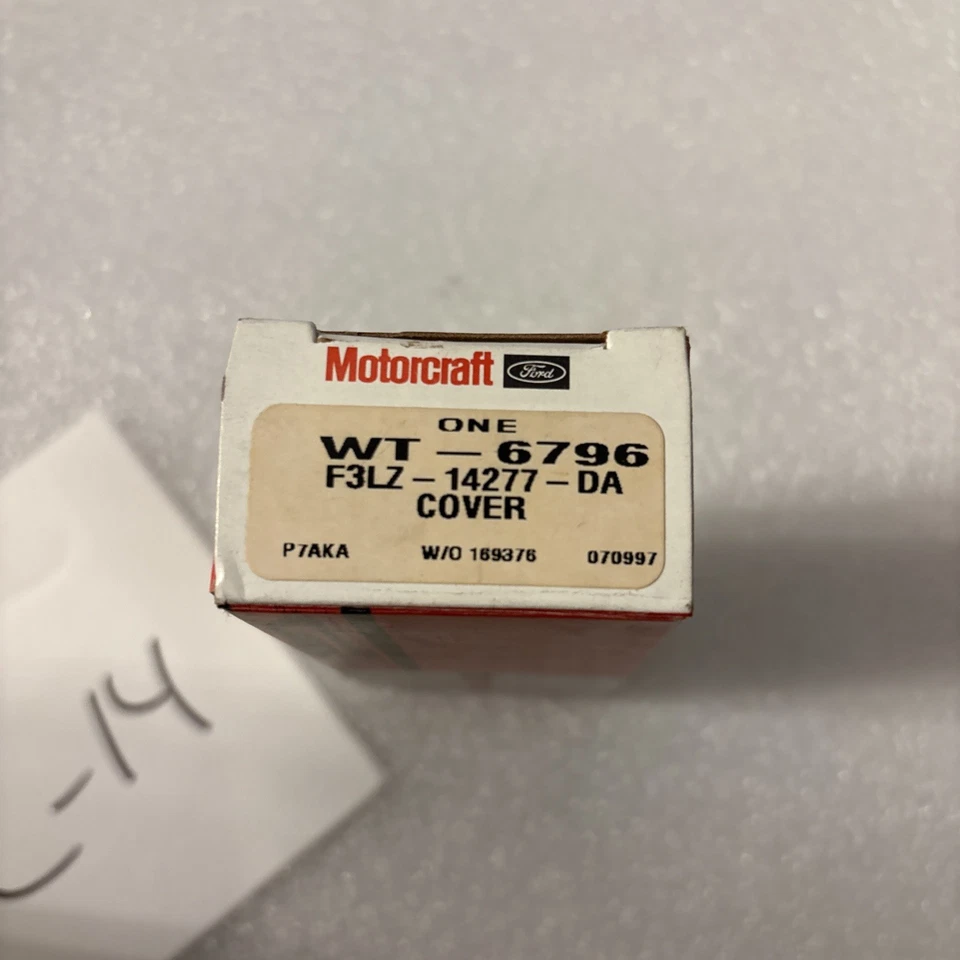 FORD MUSTANG GT BULLITT COBRA R SALEEN 1994-2002 NUEVO DE LOTE + CUBIERTA TERMINAL BATERÍA Foto 2 de 4