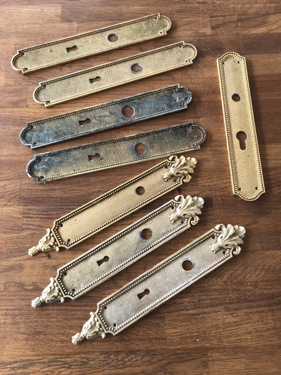 Paire De Poignées De Porte Dorées Ouvragées – Style Classique – Métal – État Neuf