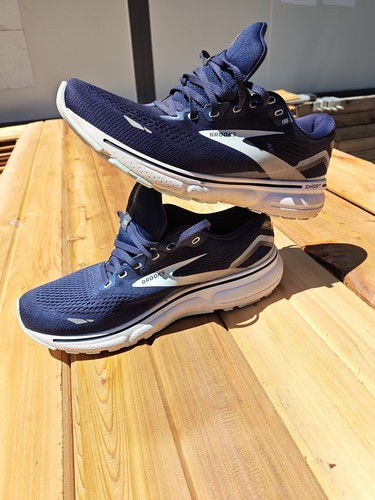 Brooks Ghost 15 Blue And White Medium Women's Sz 11 - Picture 2 of 6