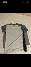 t shirt nike
