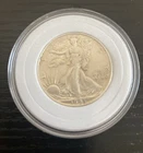 1943 WALKING LIBERTY HALF DOLLAR - 90% Silver !!